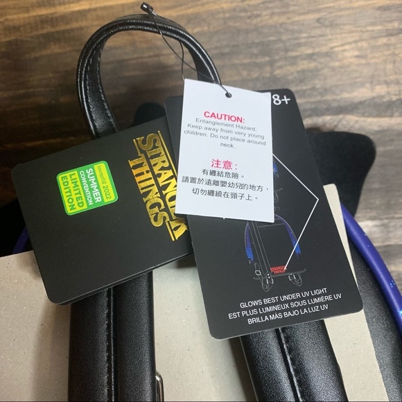 Loungefly Stranger Things SDCC Exclusive Demogorgon GITD Mini Backpack New Bag - Picture 8 of 10